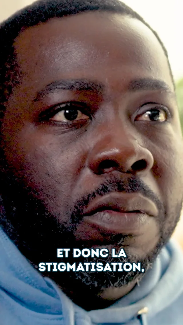 Nos libertés retrouvées | Steve Maël

🛑 "La stigmatisation, ça doit s'arrêter !" 
Steve Maël est défenseur des droits humains. Il a dû fuir le Cameroun où il a été dénoncé pour homosexualité. Aujourd'hui, il poursuit son combat en Belgique. 
Steve Maël vit avec le VIH et a choisi de témoigner à visage découvert pour lutter contre la stigmatisation envers les personnes vivant avec le VIH. Merci 🙏

##témoignages  #Cameroun #respect👑 #LGBTQSAFE #NosLibertésRetrouvées #vivreaveclevih #journeemondialedeluttecontrelesida